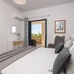 Le Mar Villa